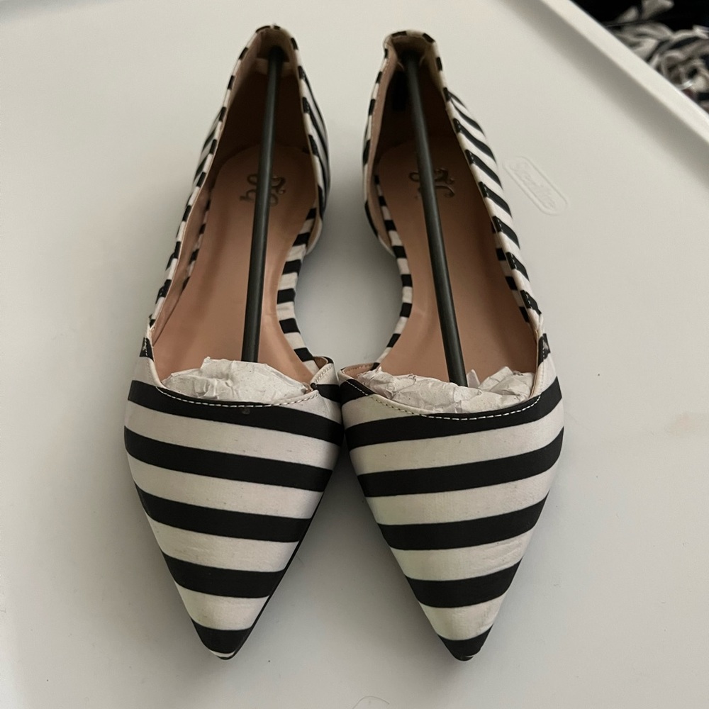 Womens Flats